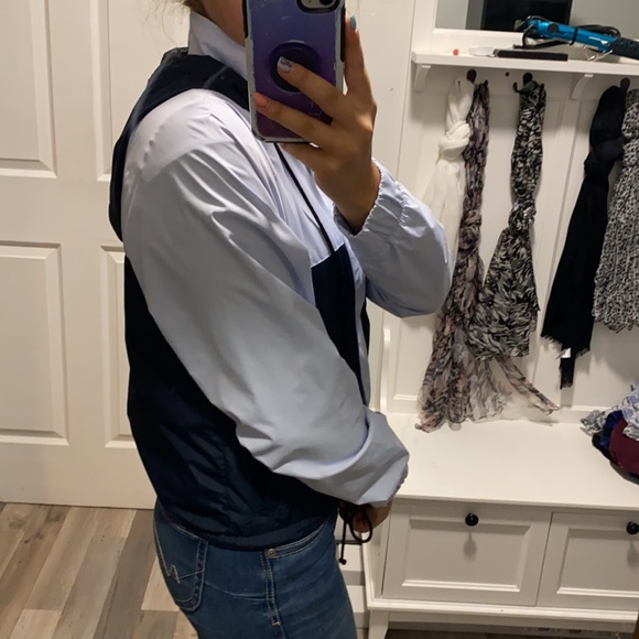 Hollister jacket/windbreaker - Picture 5 of 5